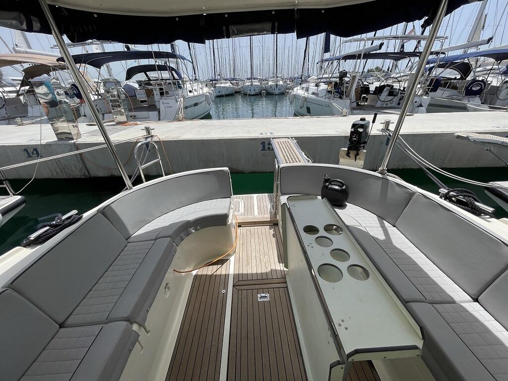 Adria 1002 Vektor Vella