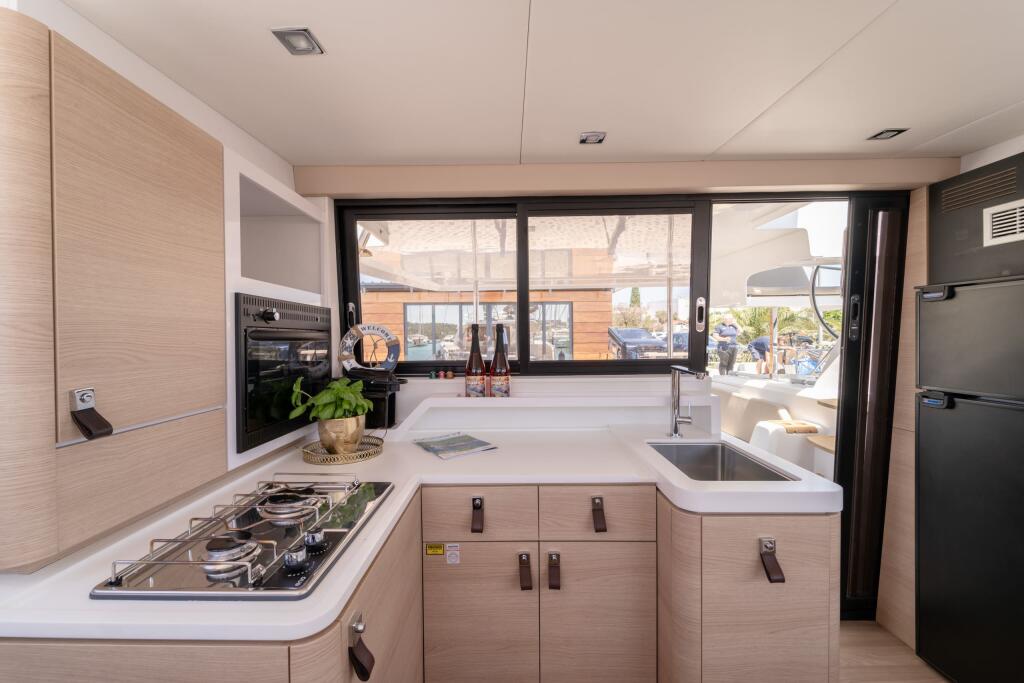 Aventura 37 Aruna