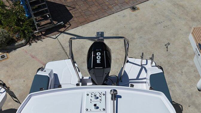 Axopar 29 XC Cross Cabin Ema