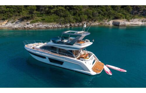 Azimut 53 White