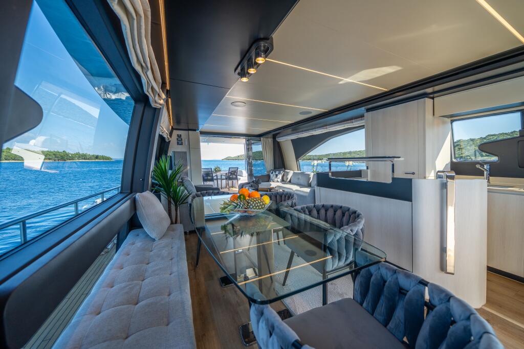 Azimut 72 Relax of Croatia