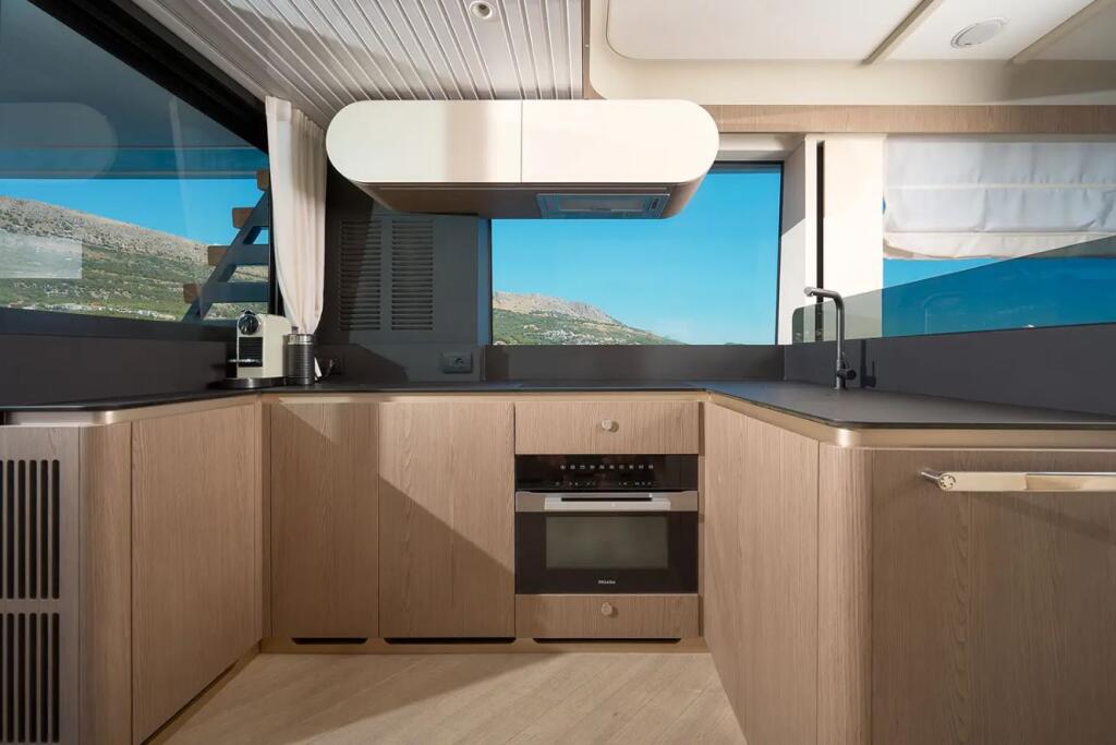 Azimut Magellano 60 Amparito XIII