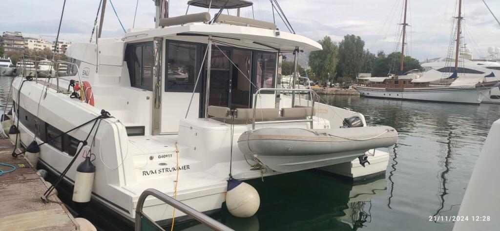 Bali 4.2 RUM STRUMMER