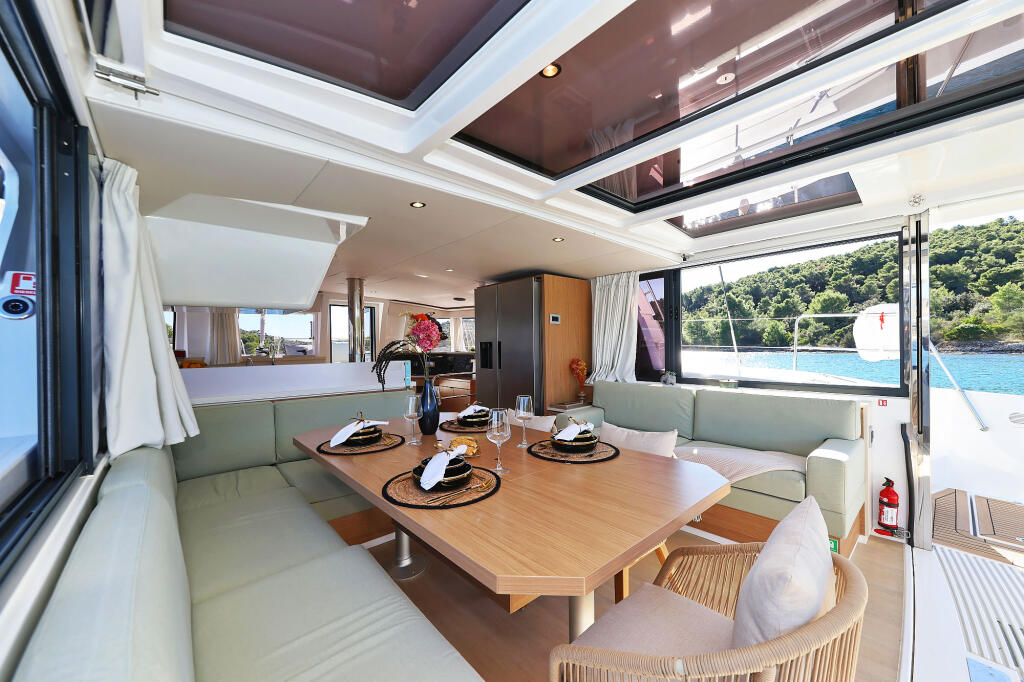 Bali 4.4 Voyager