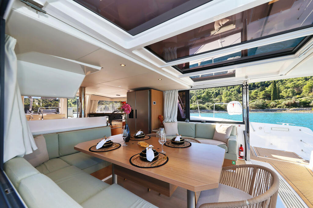 Bali 4.4 Voyager