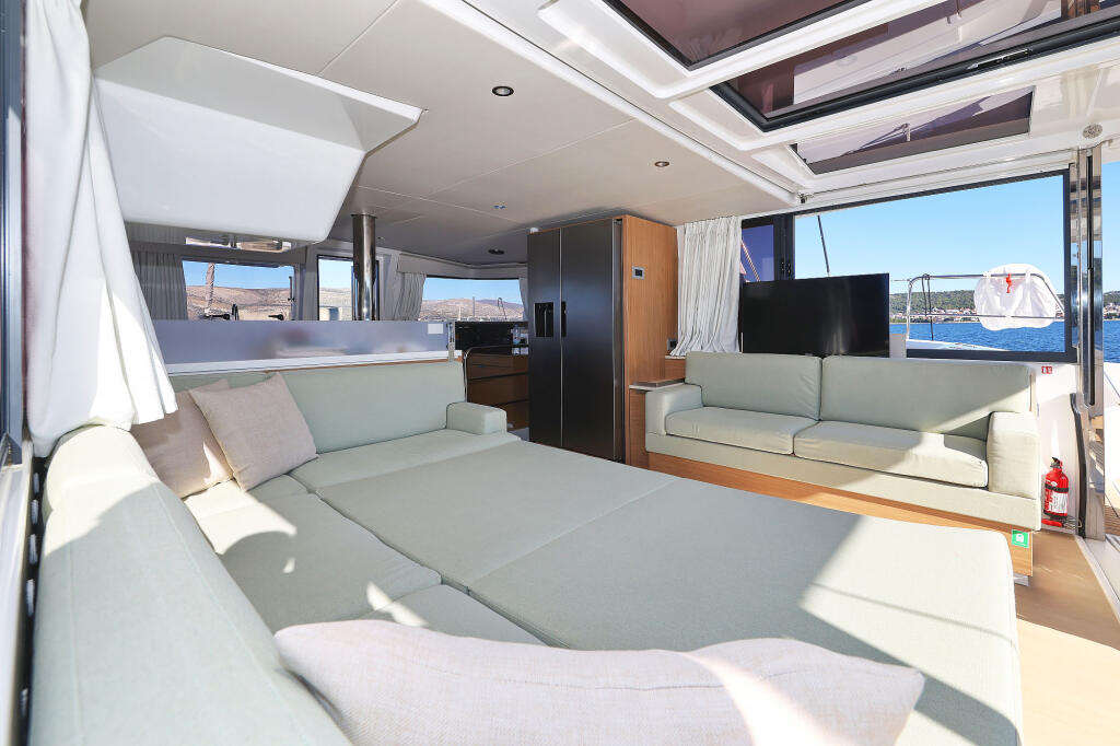 Bali 4.4 Voyager