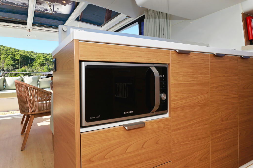 Bali 4.4 Voyager