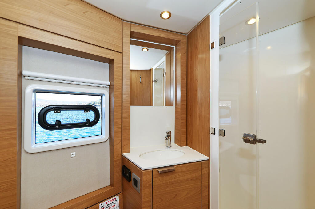 Bali 4.4 Voyager