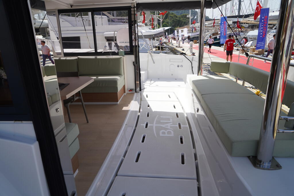 Bali 4.6 Amelia