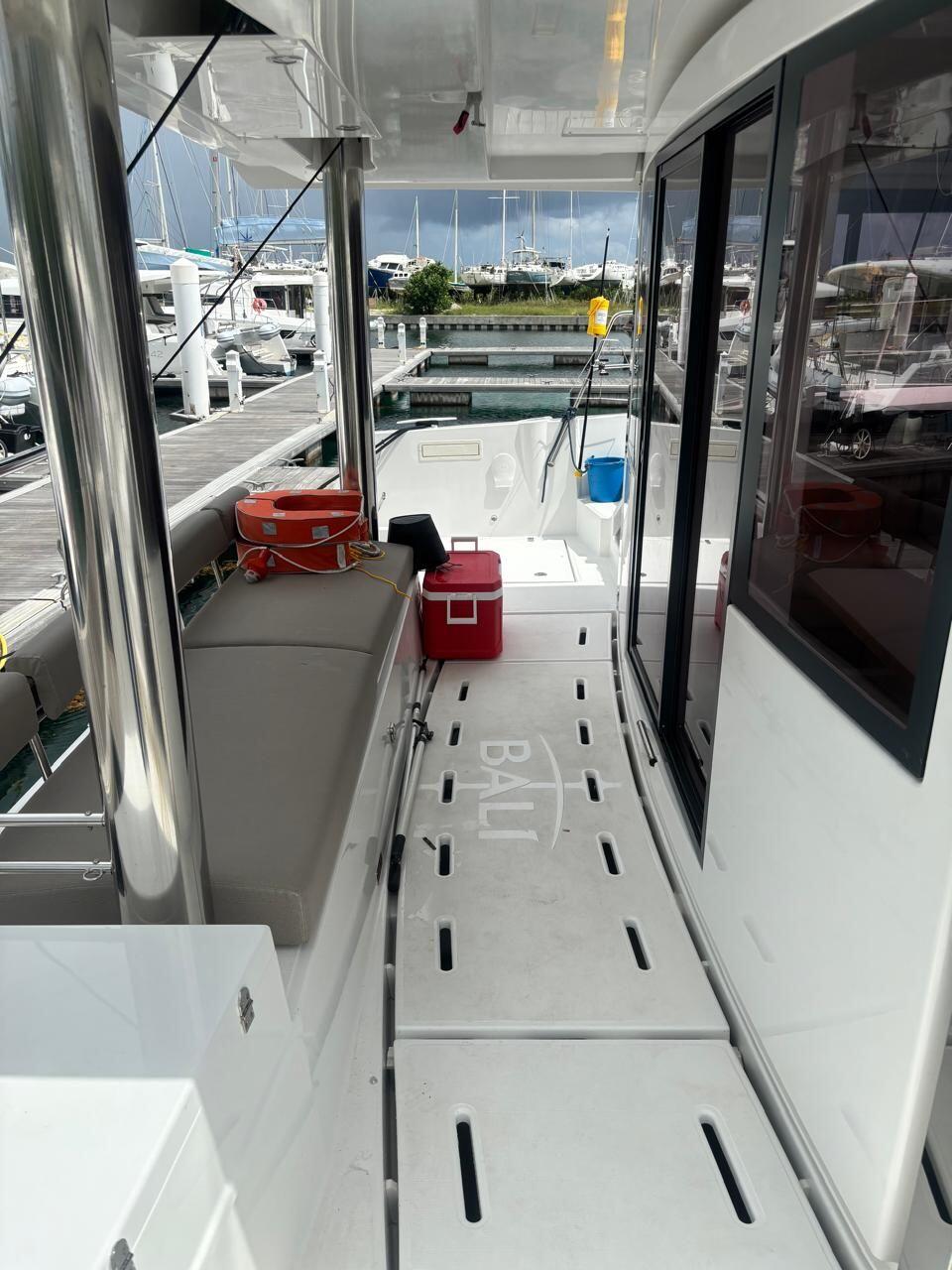 Bali 4.8 Tooth Ferry