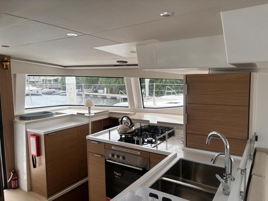 Bali 4.8 Tooth Ferry