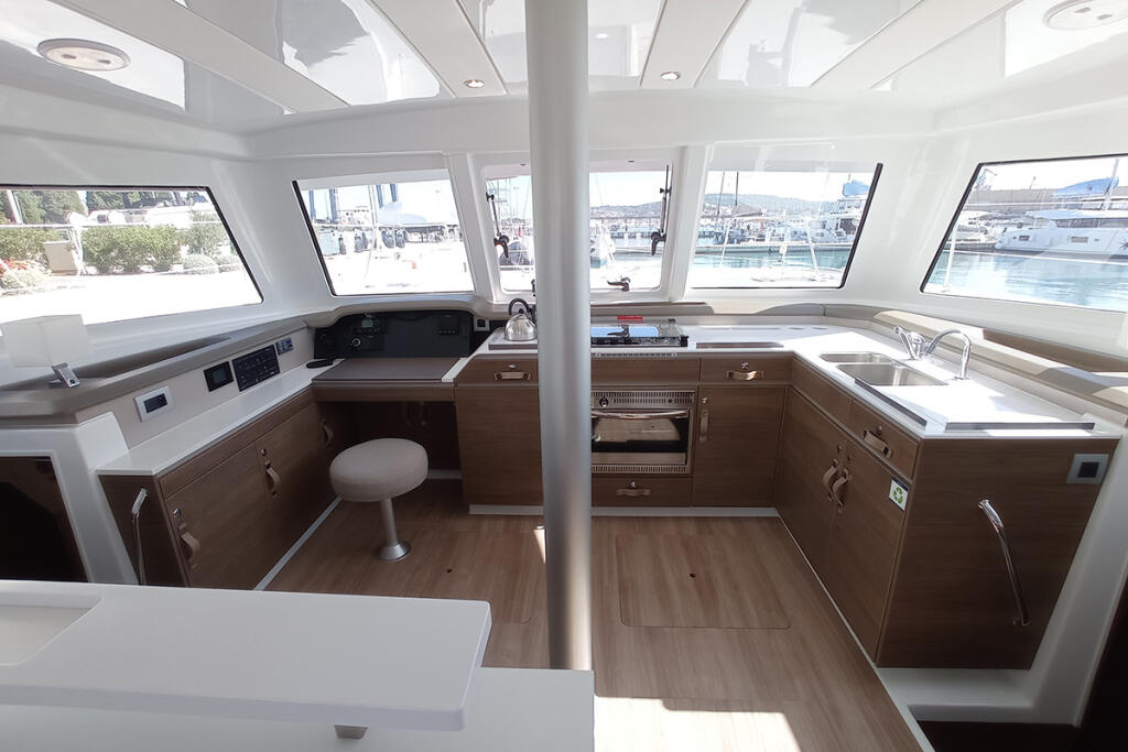 Bali Catspace Sailin
