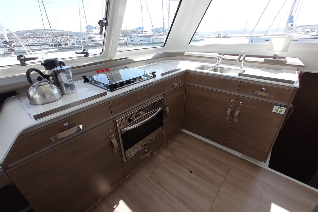 Bali Catspace Sailin