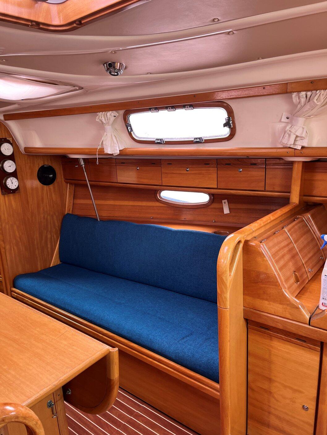 Bavaria 33 Cruiser Small AS