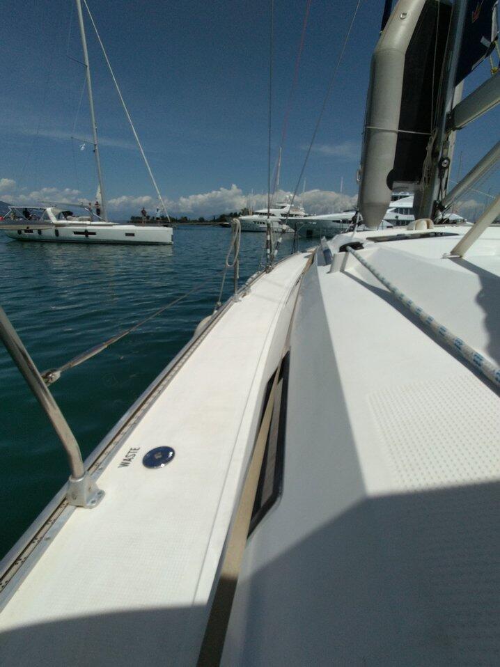 Bavaria 51 Cruiser Gin Tonic