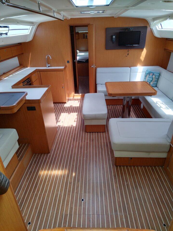 Bavaria 51 Cruiser Gin Tonic