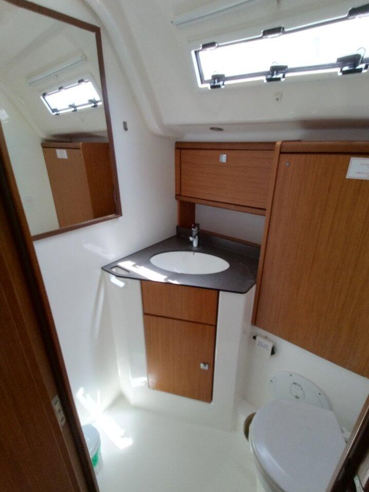 Bavaria 51 Cruiser Gin Tonic