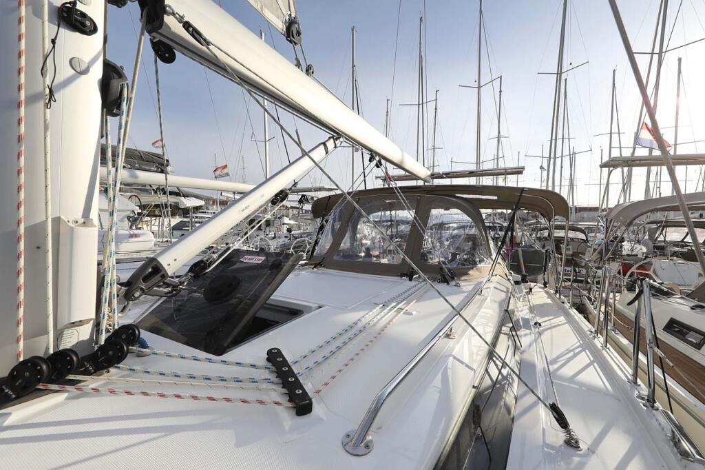 Bavaria C38 Style Amore