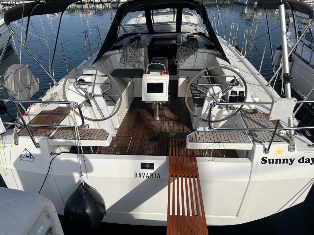 Bavaria C38 Sunny Day
