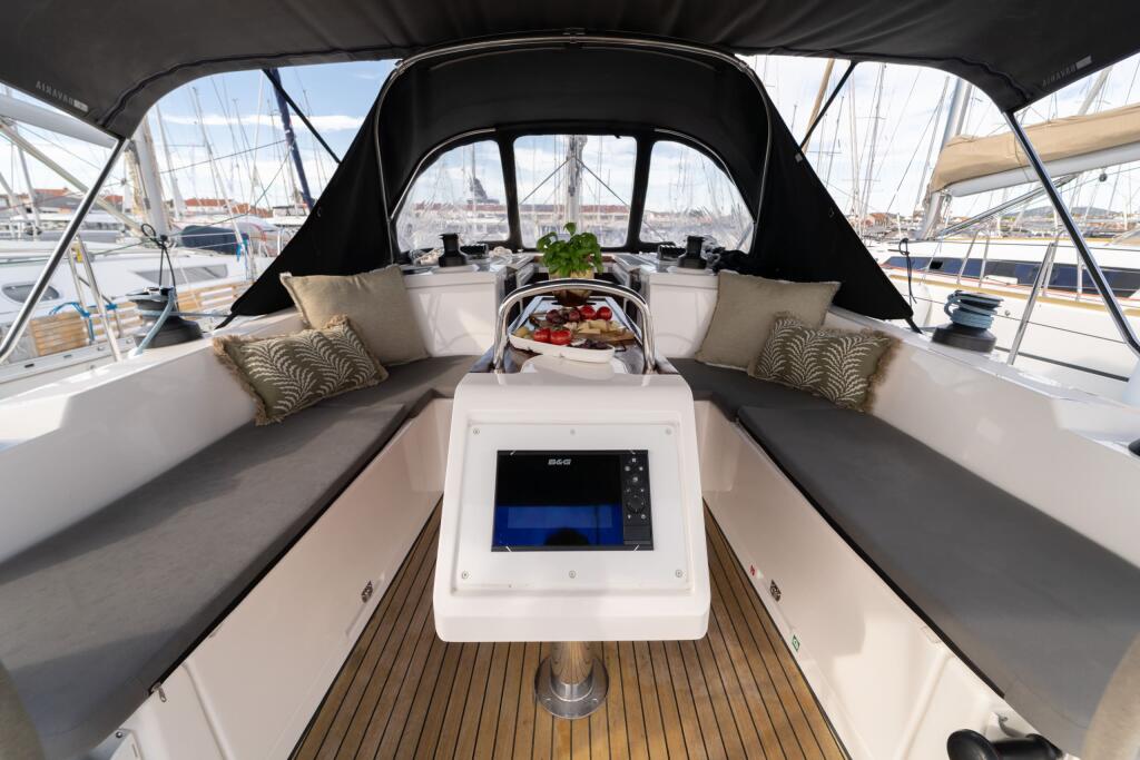 Bavaria C38 Nela