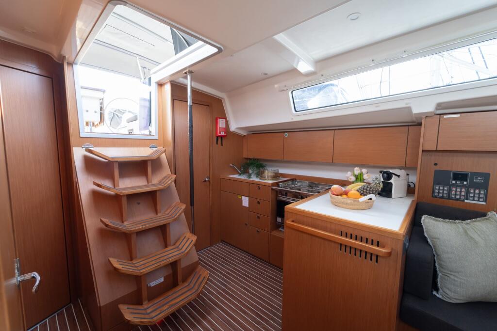 Bavaria C38 Nela