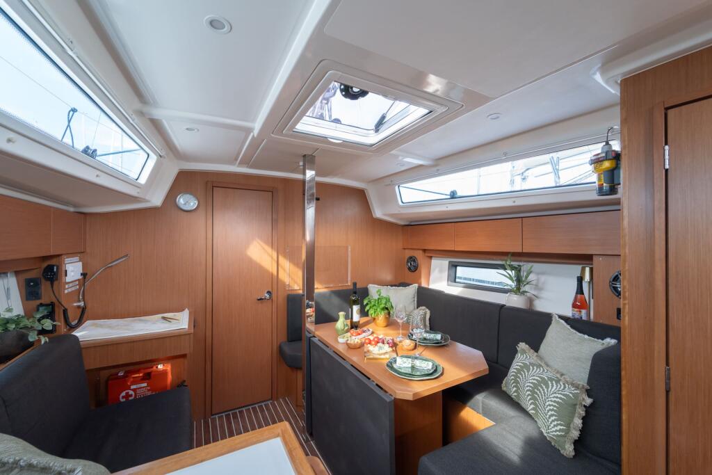Bavaria C38 Nela