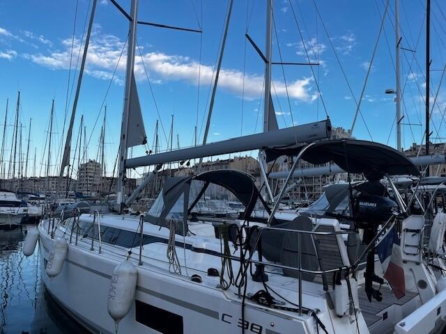 Bavaria C38 Black Pearl