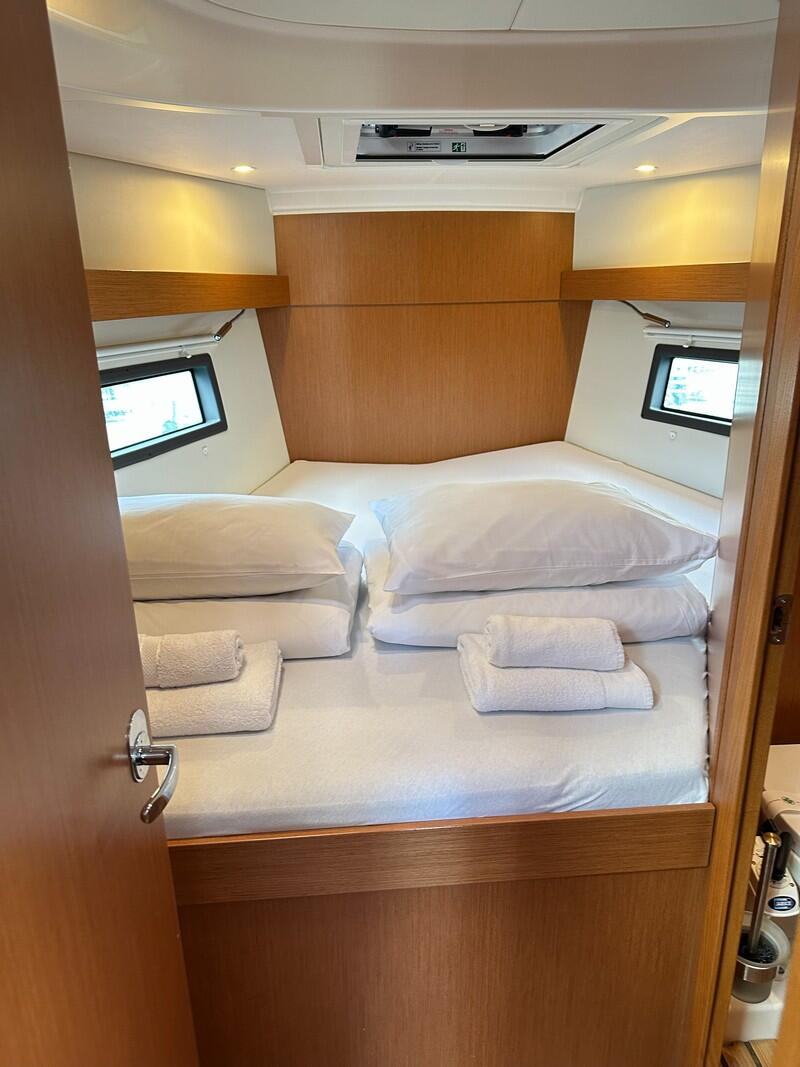 Bavaria C38 Velika Luka