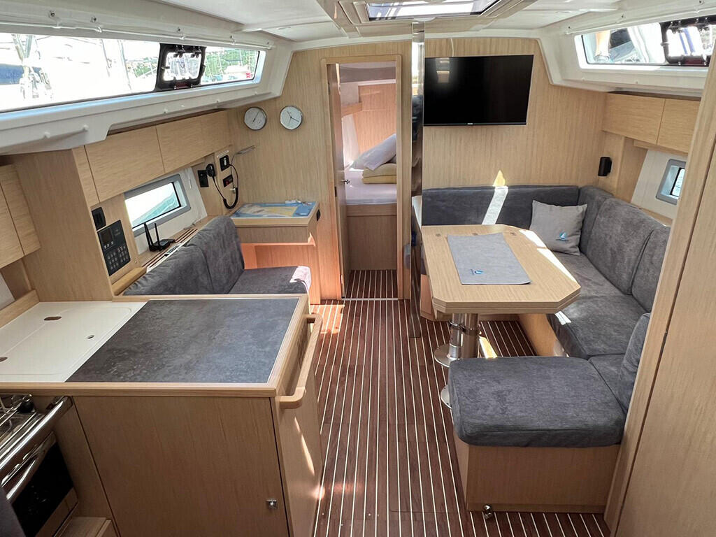 Bavaria C38 Moya