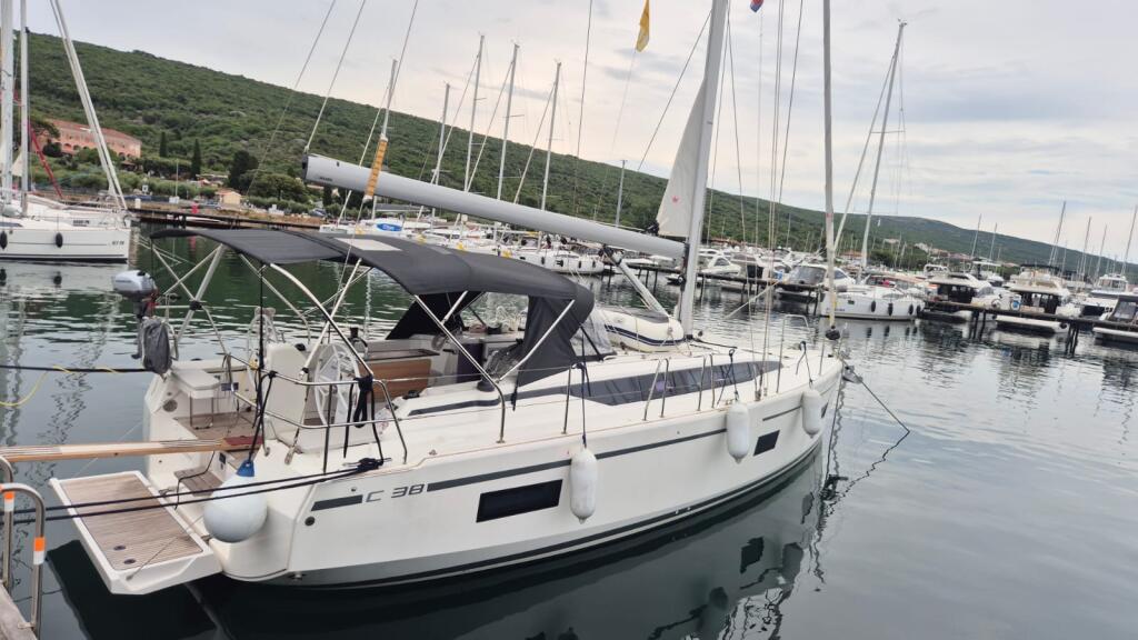 Bavaria C38 Ohana