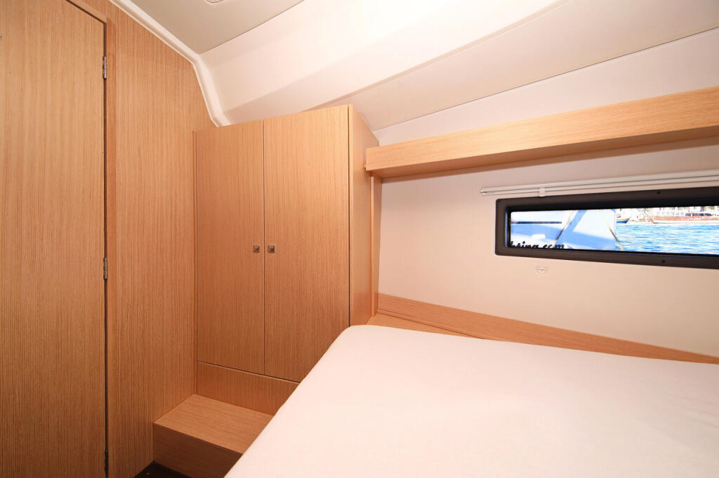Bavaria C42 Style Lizzy