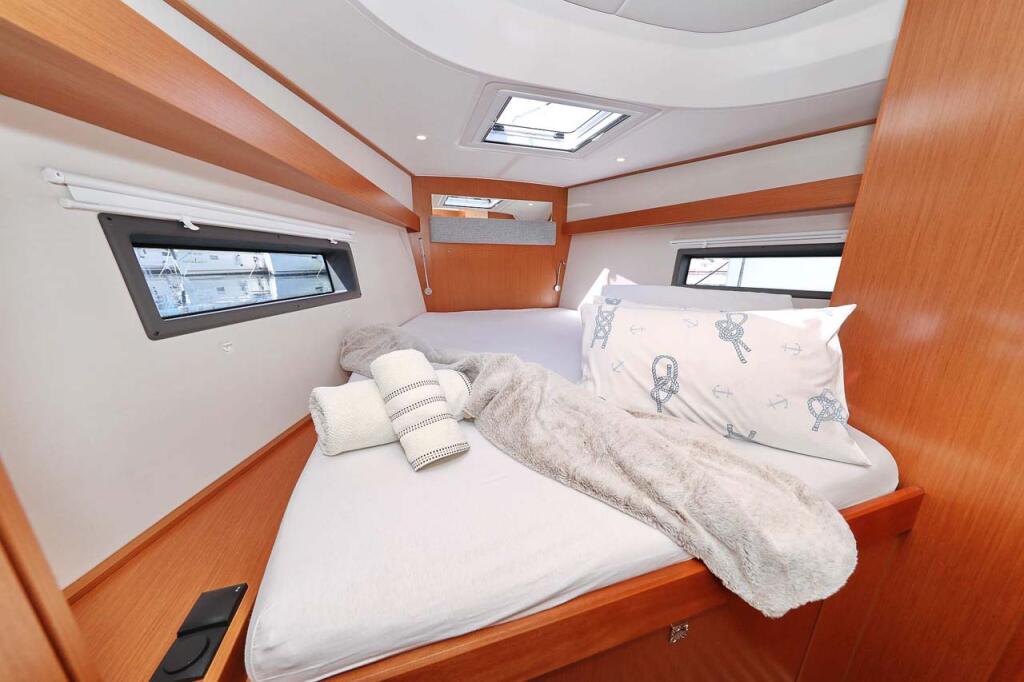 Bavaria C42 Style Antares