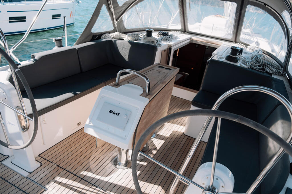 Bavaria C42 Nomad