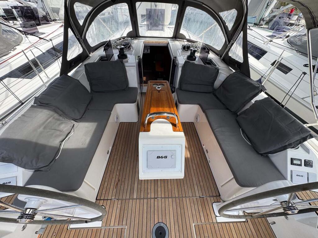 Bavaria C42 A.HO.I. two