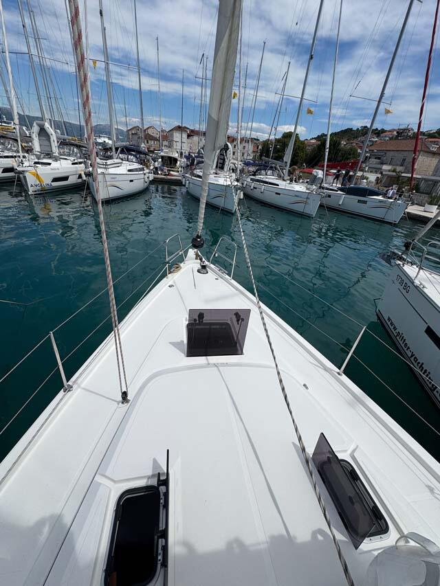 Bavaria C42 A.HO.I. two