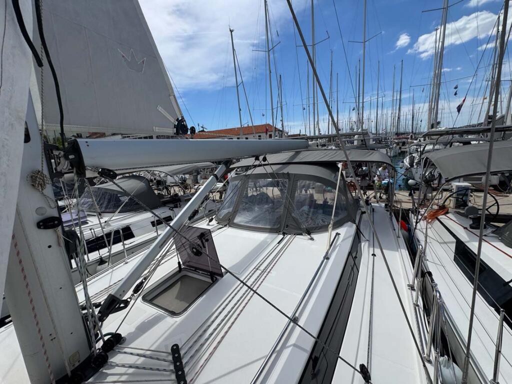 Bavaria C42 A.HO.I. two