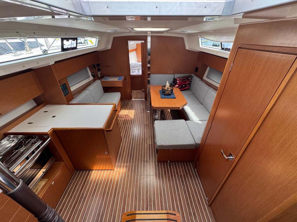 Bavaria C42 A.HO.I. two