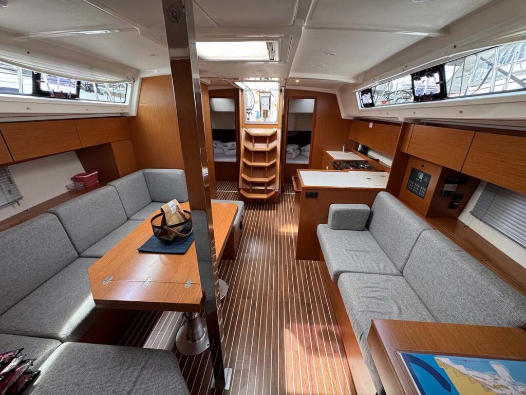 Bavaria C42 A.HO.I. two