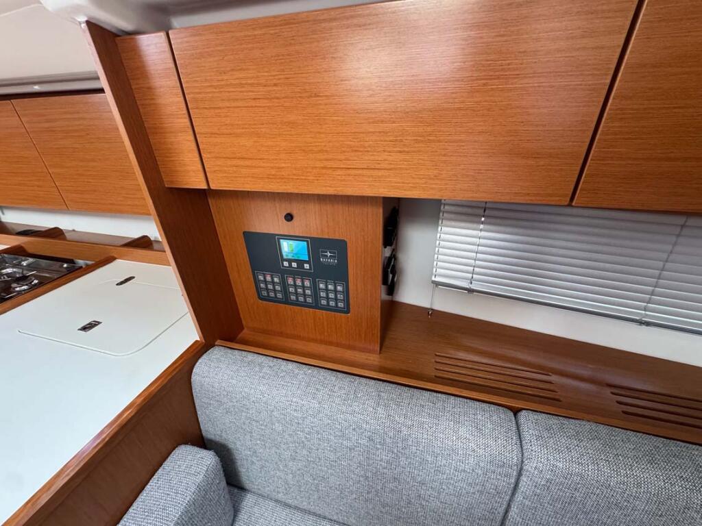 Bavaria C42 A.HO.I. two