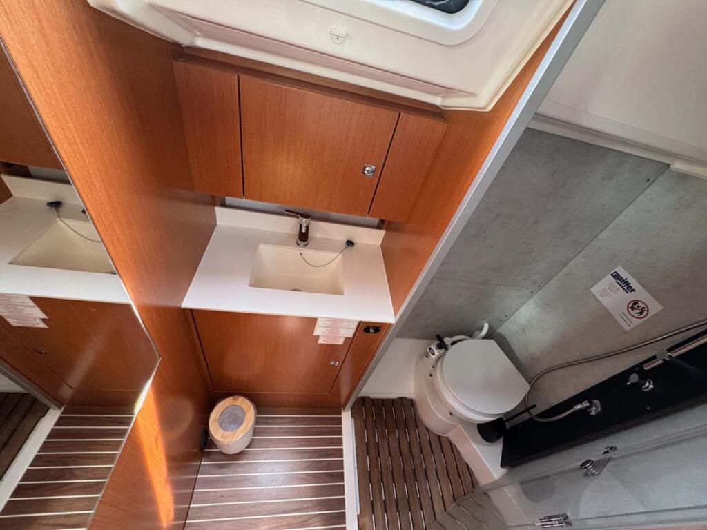Bavaria C42 A.HO.I. two
