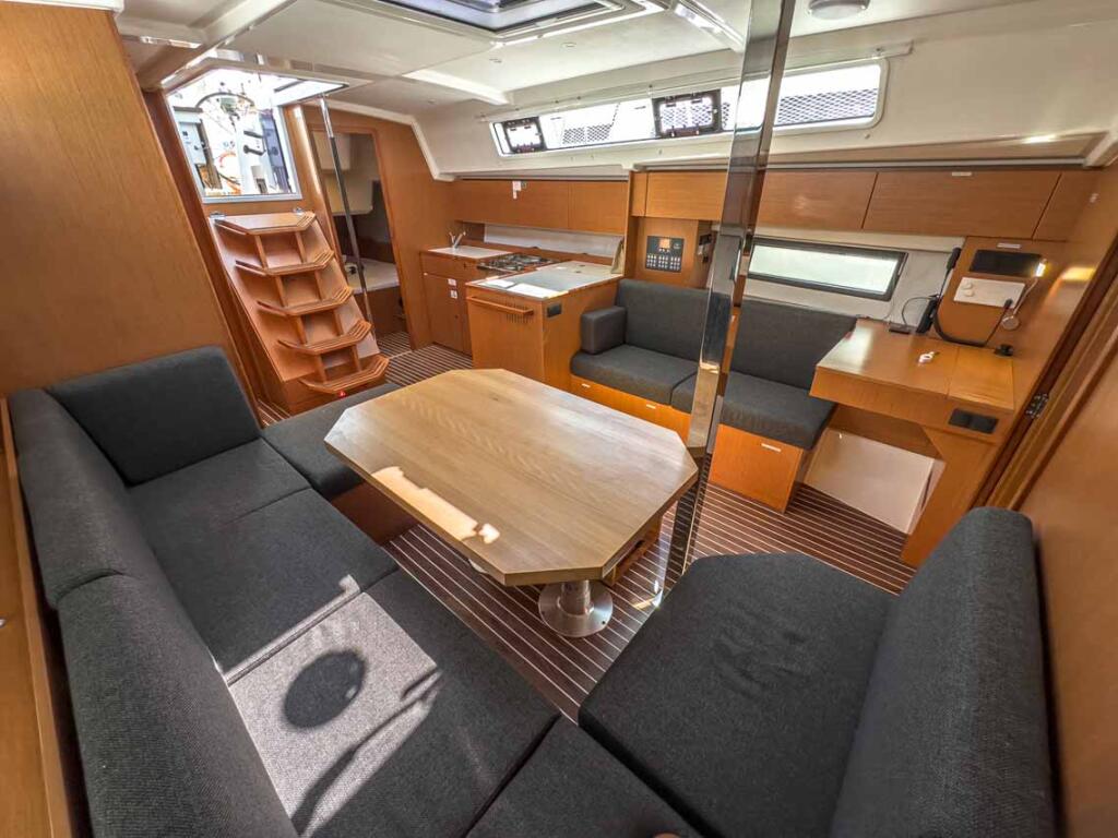 Bavaria C42 Fräulein Nora