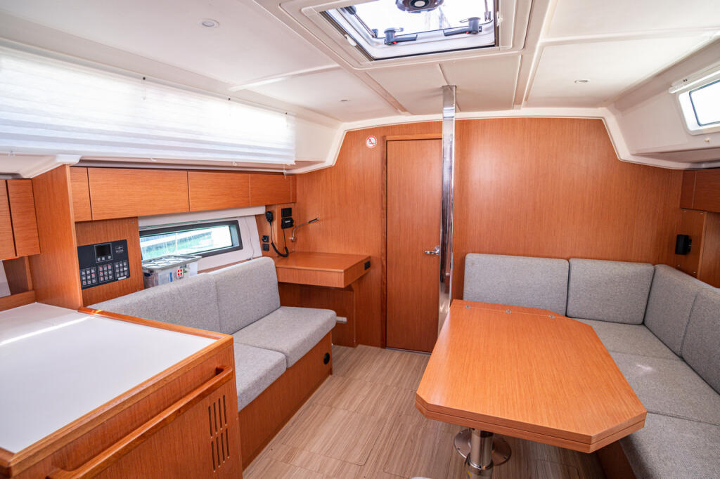 Bavaria C42 Tatyana