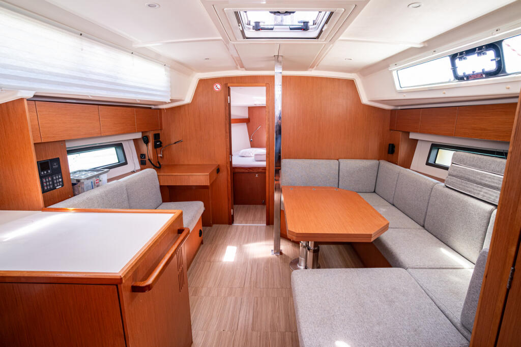 Bavaria C42 Tatyana