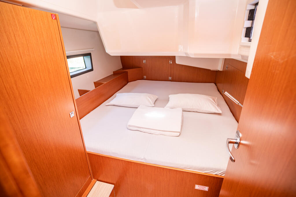 Bavaria C42 Tatyana