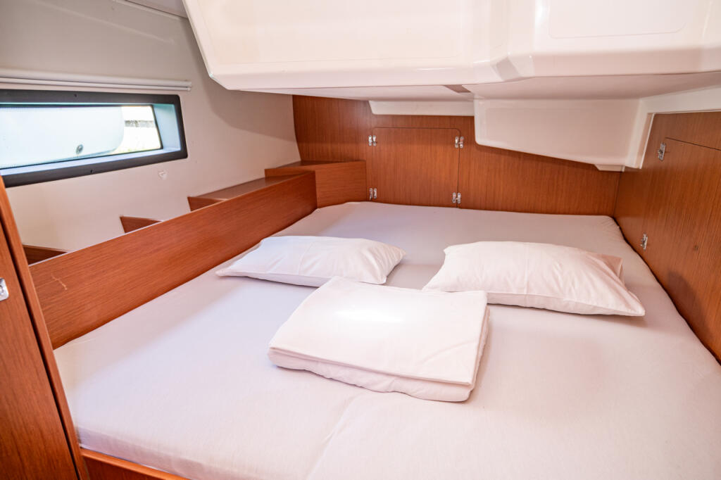 Bavaria C42 Tatyana