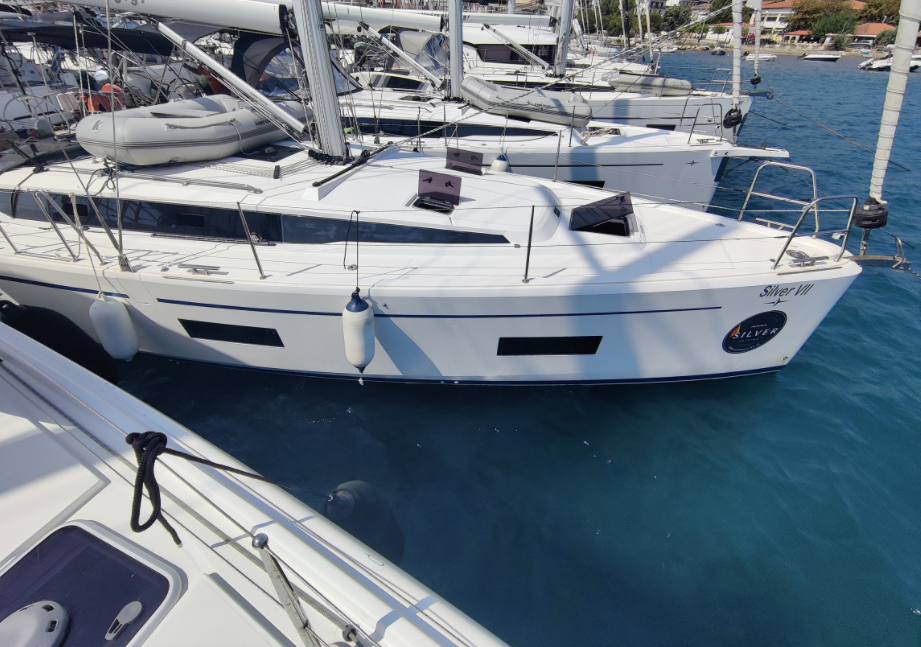 Bavaria C42 Silver VII