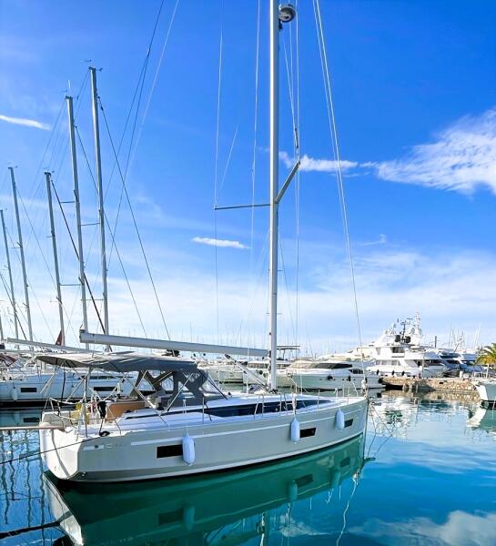 Bavaria C42 Christos
