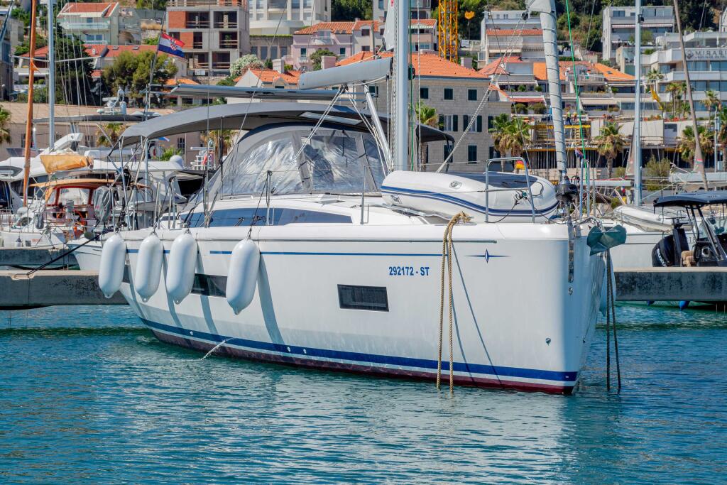 Bavaria C46 Sestrica Vela