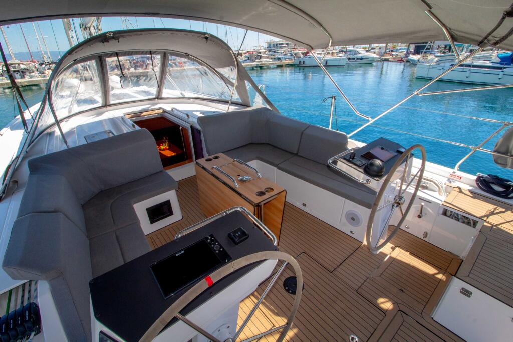 Bavaria C46 Sestrica Vela