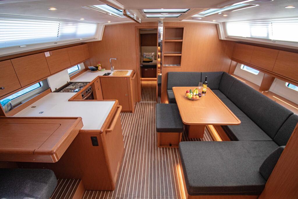 Bavaria C46 Sestrica Vela